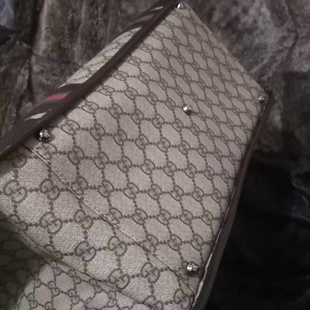 🤹‍♀️🎉Gucci supreme bag 🌹💝🤹‍♀️ - Picture 3 of 6
